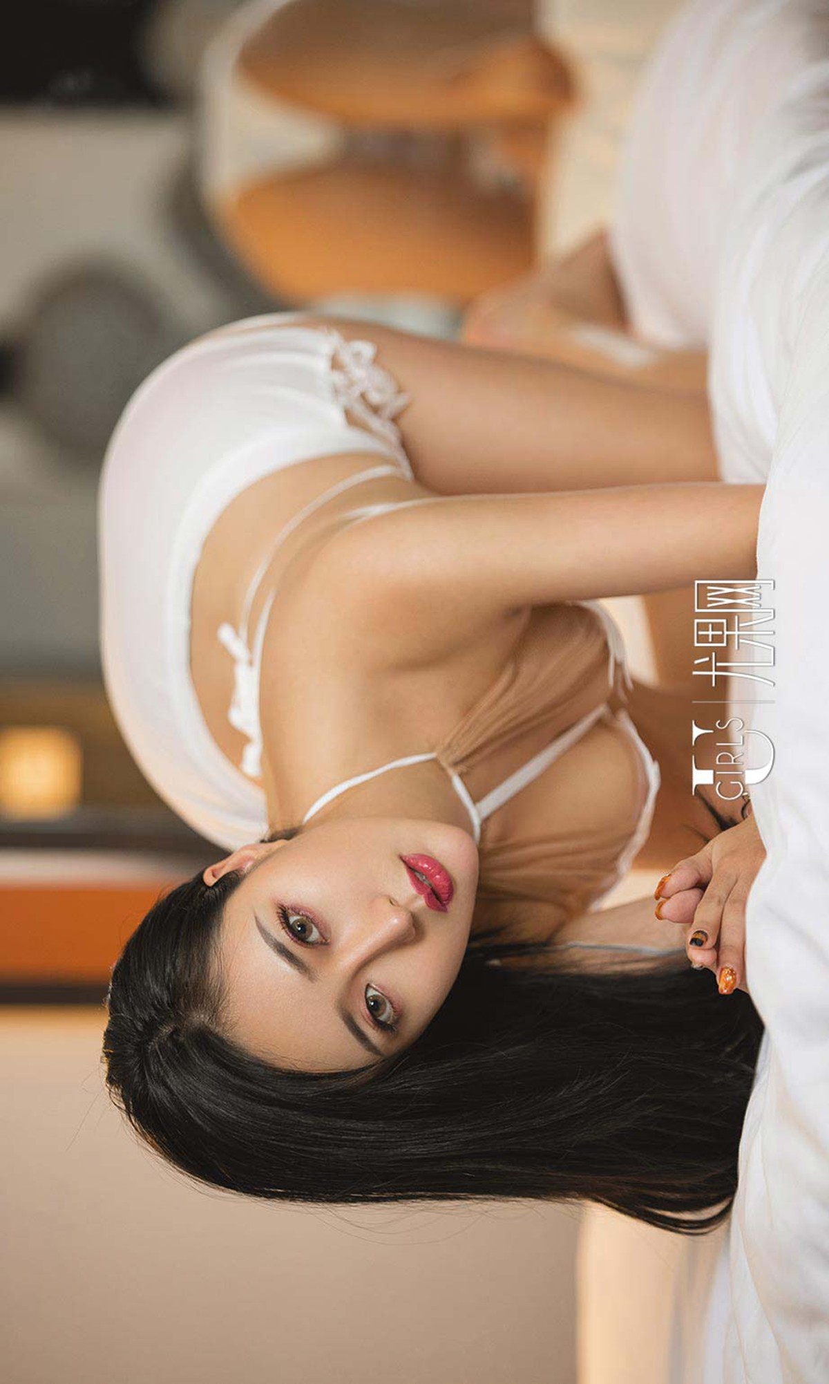 [Ugirls爱尤物]No.602_嫩模Lucky居家私房内衣系列秀傲人美胸完美身材诱惑写真40P