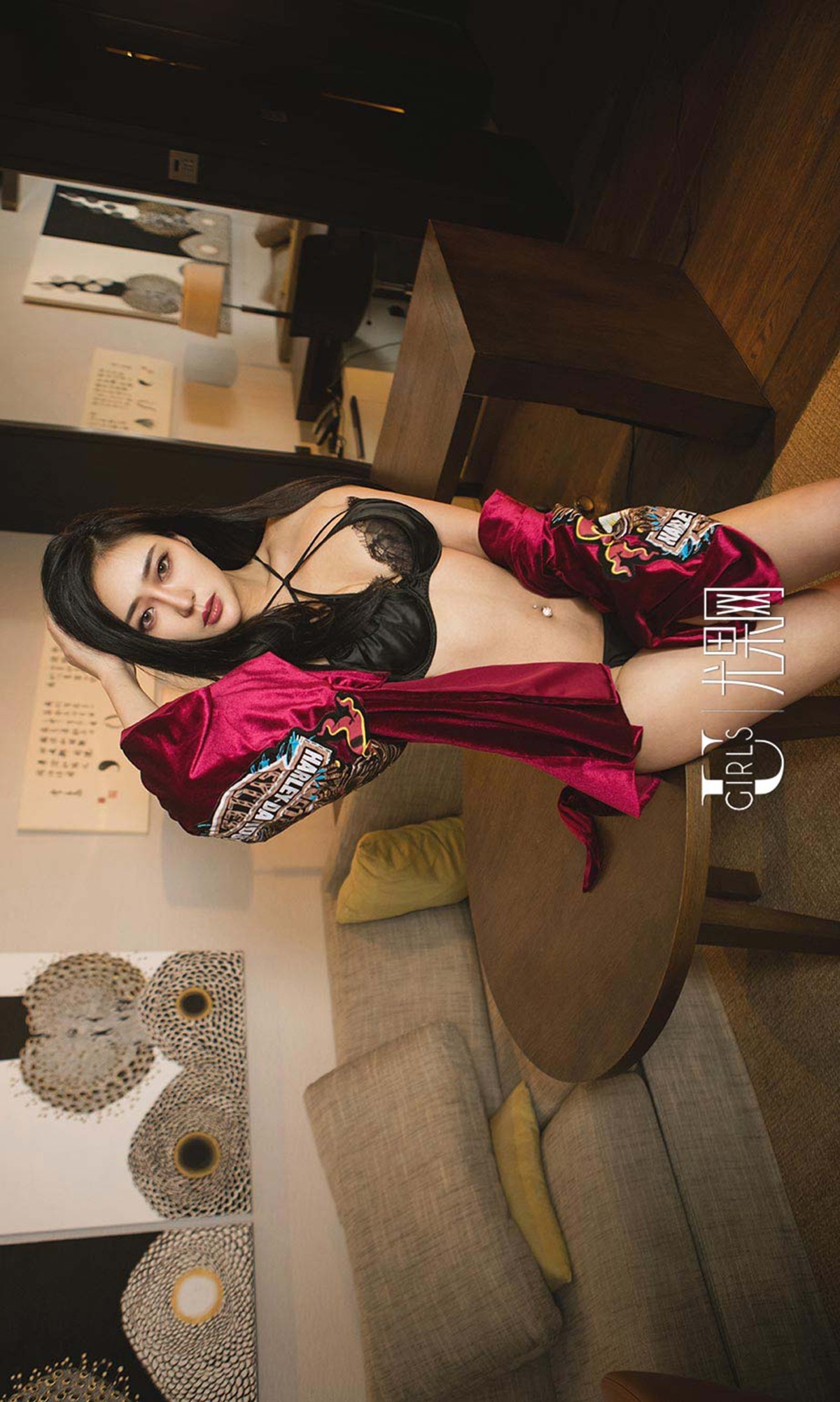 [Ugirls爱尤物]No.602_嫩模Lucky居家私房内衣系列秀傲人美胸完美身材诱惑写真40P