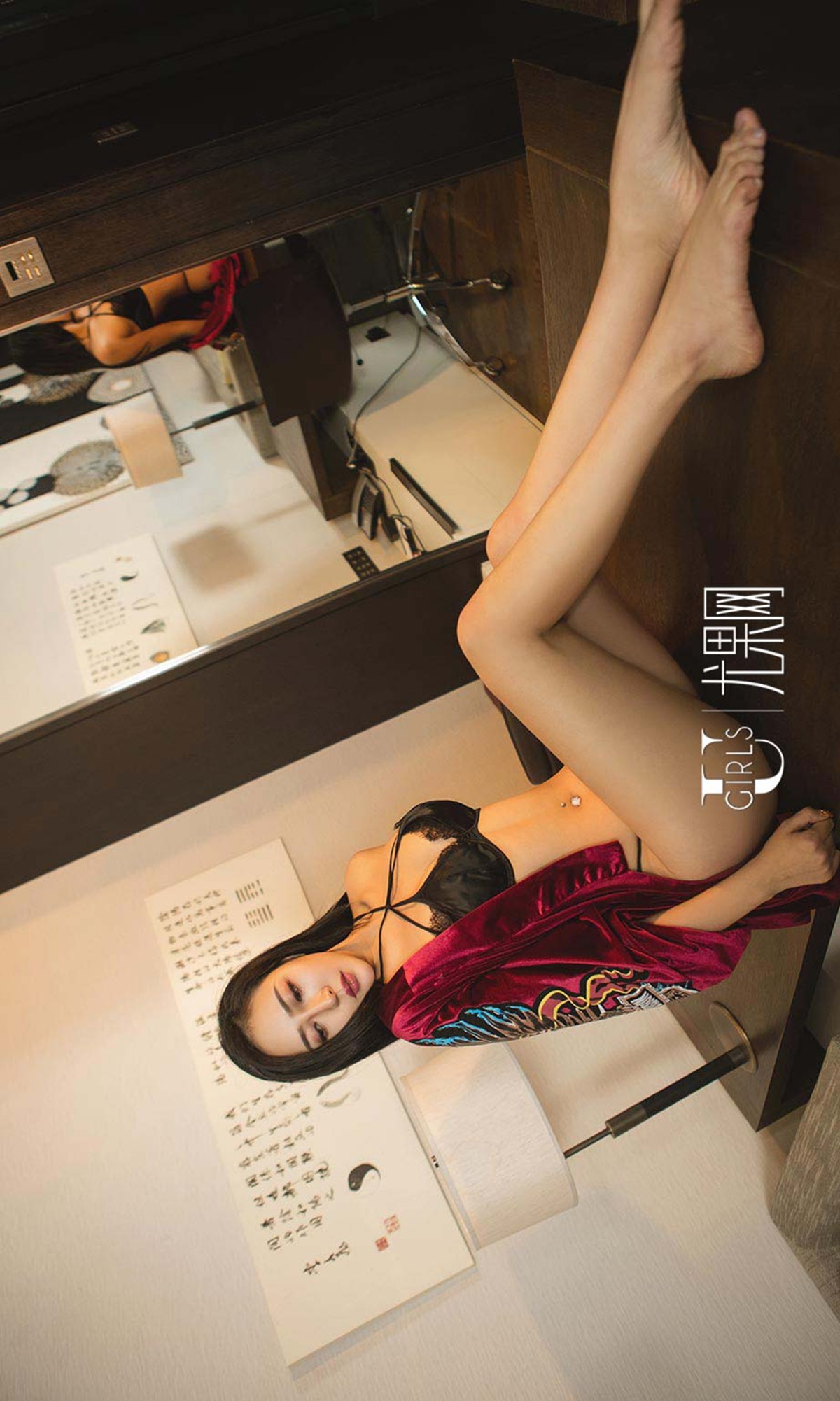 [Ugirls爱尤物]No.602_嫩模Lucky居家私房内衣系列秀傲人美胸完美身材诱惑写真40P