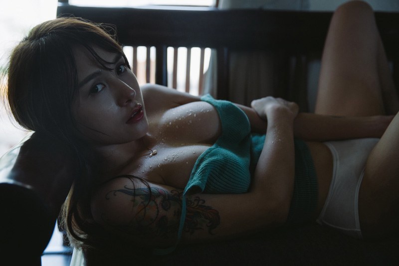 性感尤物夏美酱比基尼湿身秀美乳(图18)