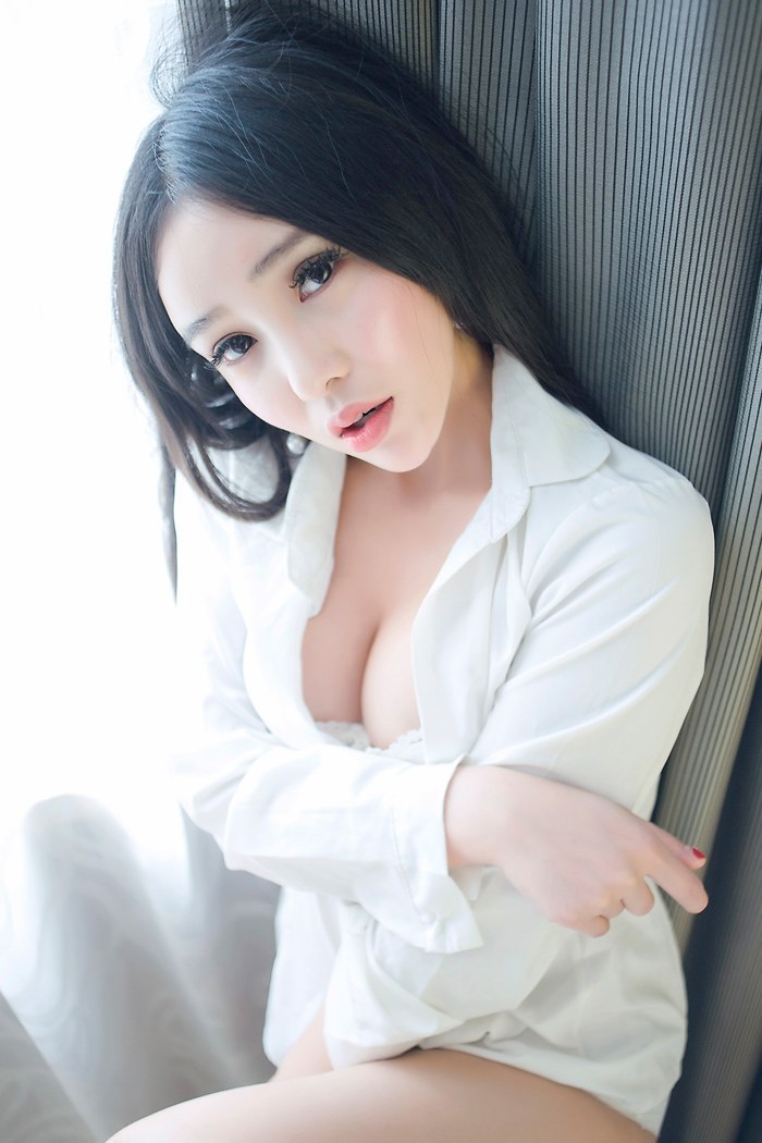 大胸妹艾弥丰乳肥臀让人欲罢不能(图39)