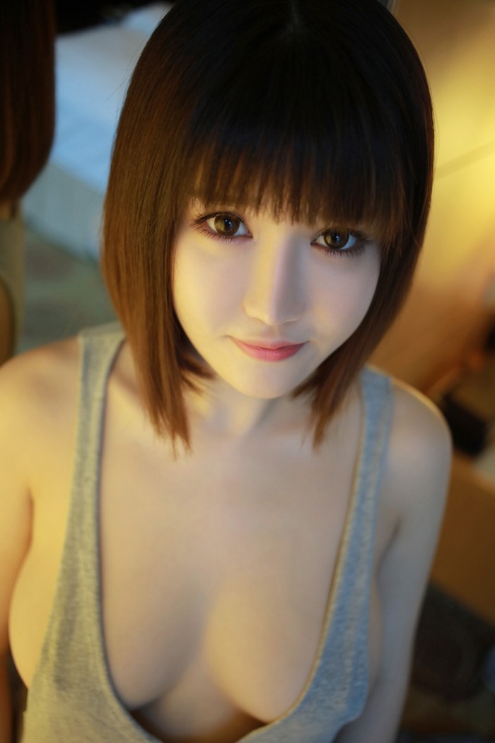 大胸嫩妹萌萌饱满酥胸令人欲望膨胀(图41)