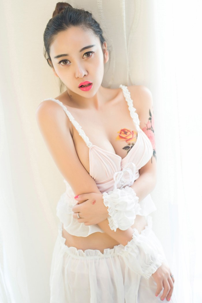 寂寞少妇李梓熙SM情趣装巨乳诱人(图57)