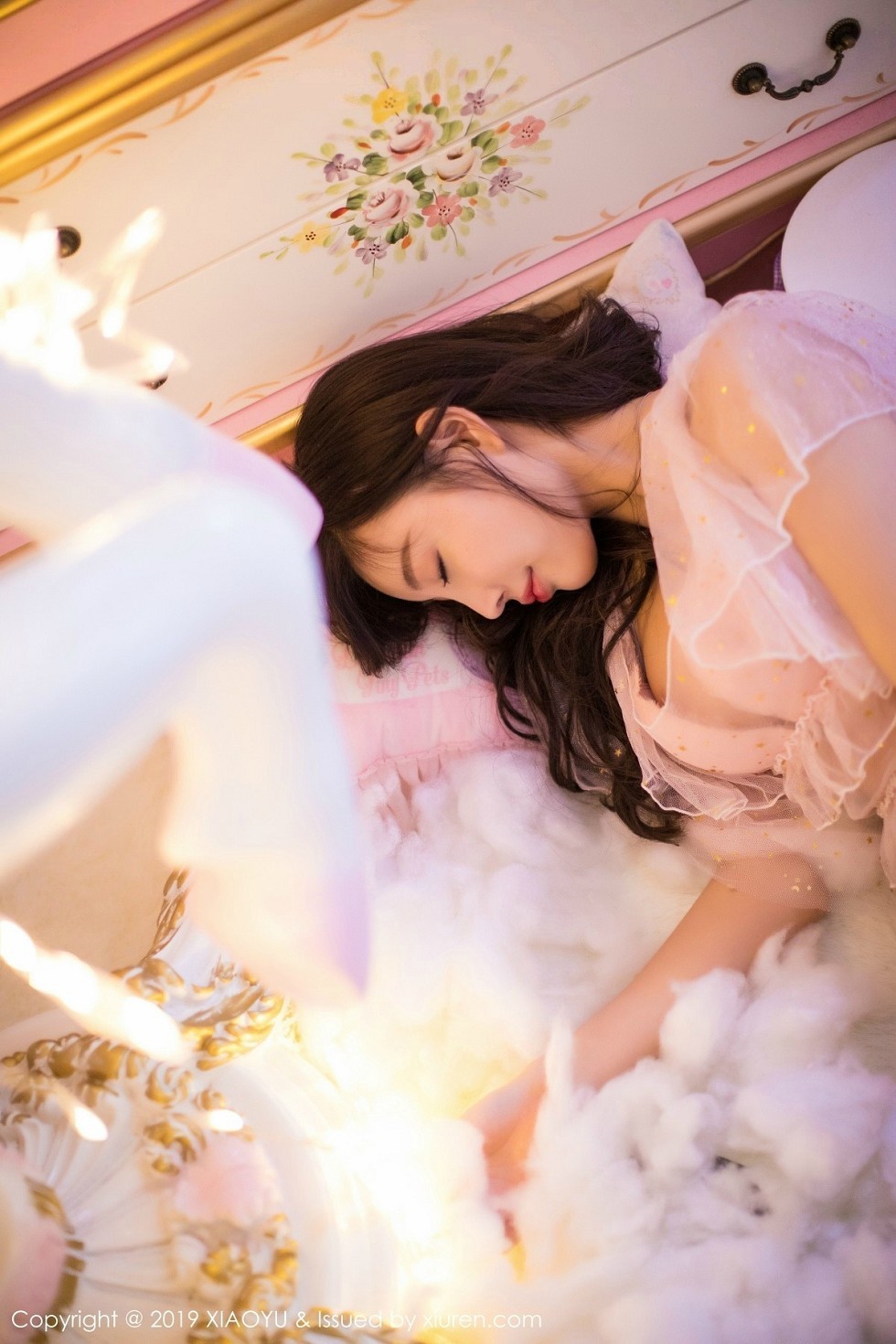 [XiaoYu画语界]Vol.059_女神杨晨晨sugar圣诞主题性感内衣秀火辣身材诱惑写真45P