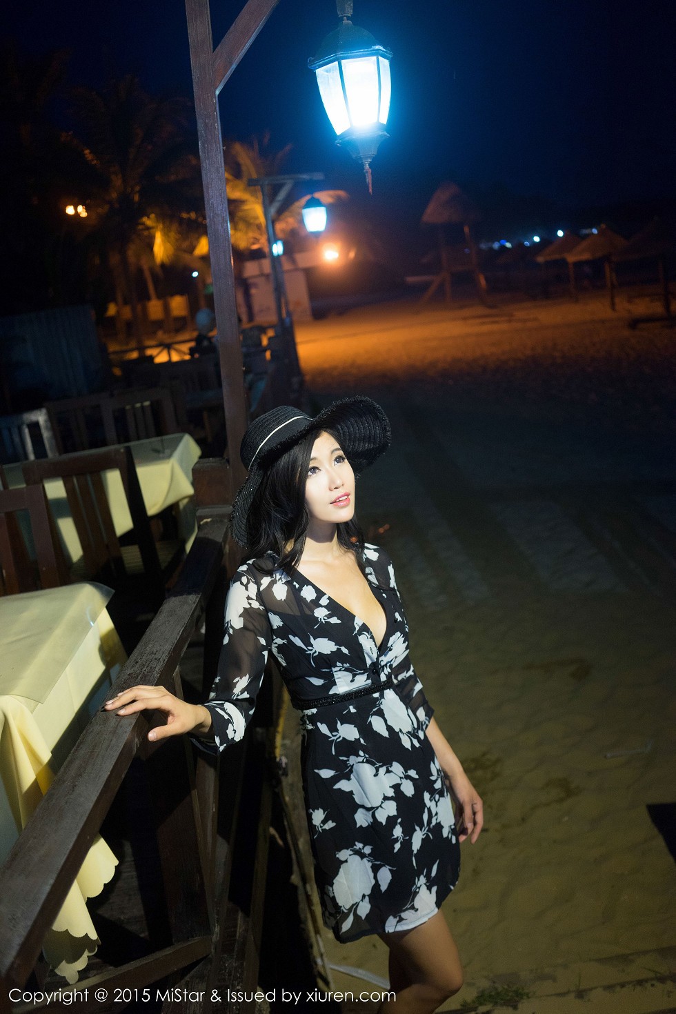 [MiStar魅妍社]Vol.027_嫩模Ashely丽丽三亚旅拍黑色情趣薄纱白嫩美乳诱惑60P