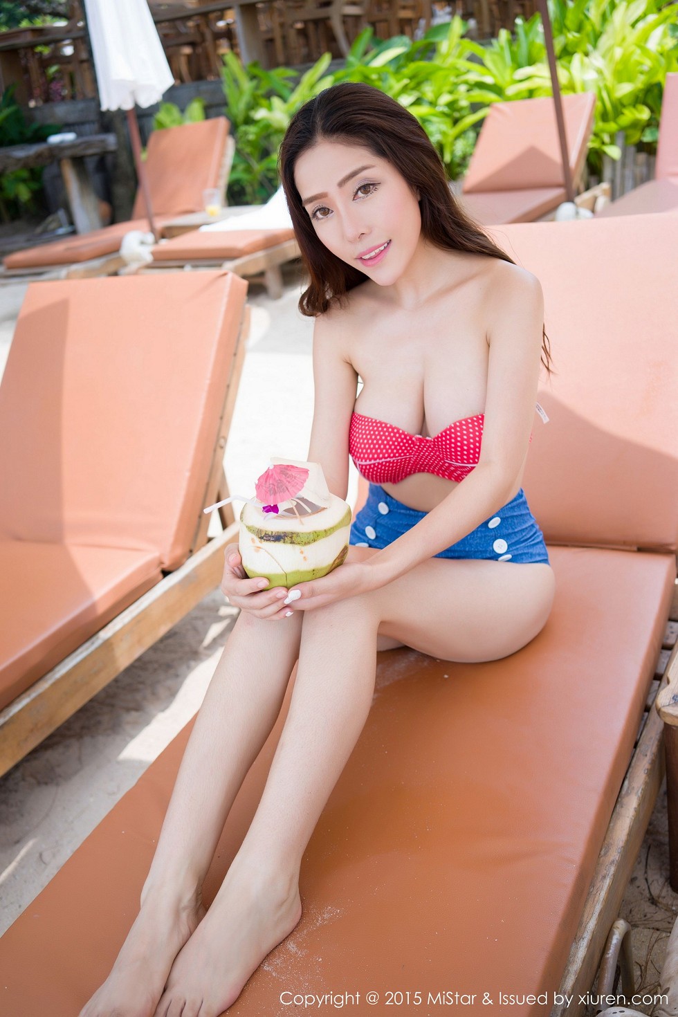 [MiStar魅妍社]Vol.037_嫩模陈欣普吉岛旅拍黑丝透视装现迷人豪乳性感写真60P