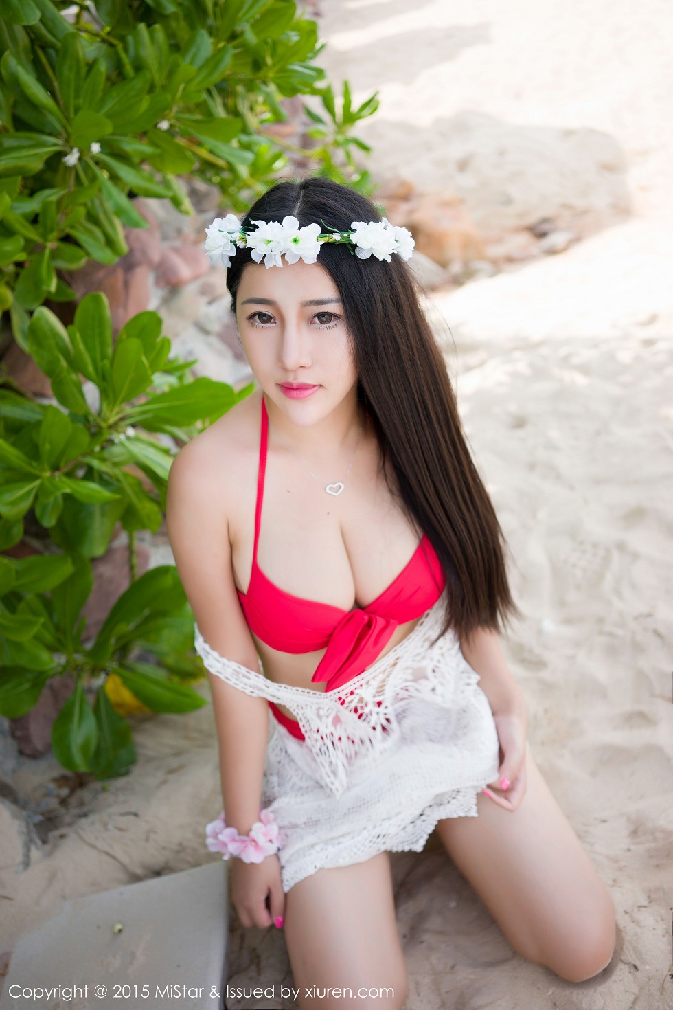 [MiStar魅妍社]Vol.038_嫩模嘉嘉Tiffany普吉岛旅拍性感学生装豪乳翘臀写真60P