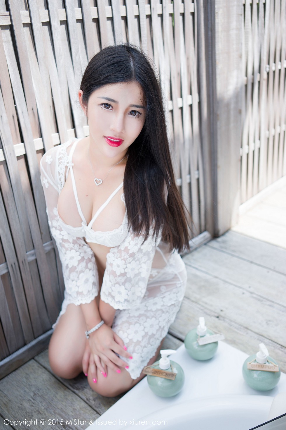 [MiStar魅妍社]Vol.041_嫩模嘉嘉Tiffany普吉岛旅拍完美身材性感红唇写真50P