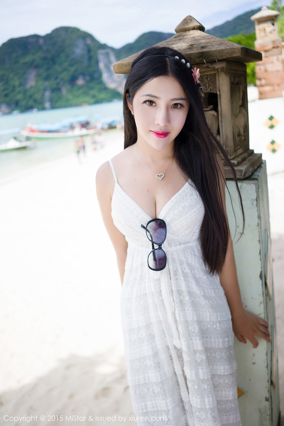 [MiStar魅妍社]Vol.041_嫩模嘉嘉Tiffany普吉岛旅拍完美身材性感红唇写真50P