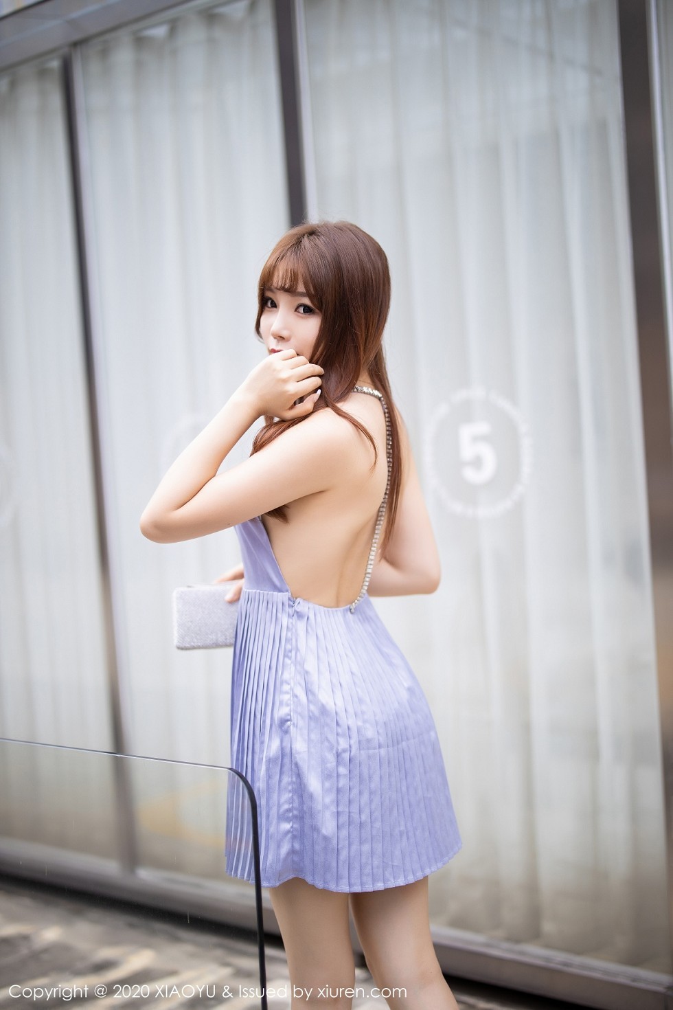 [XiaoYu画语界]Vol.344_女神芝芝Booty街拍系列时尚粉红紧身运动衣完美诱惑写真101P