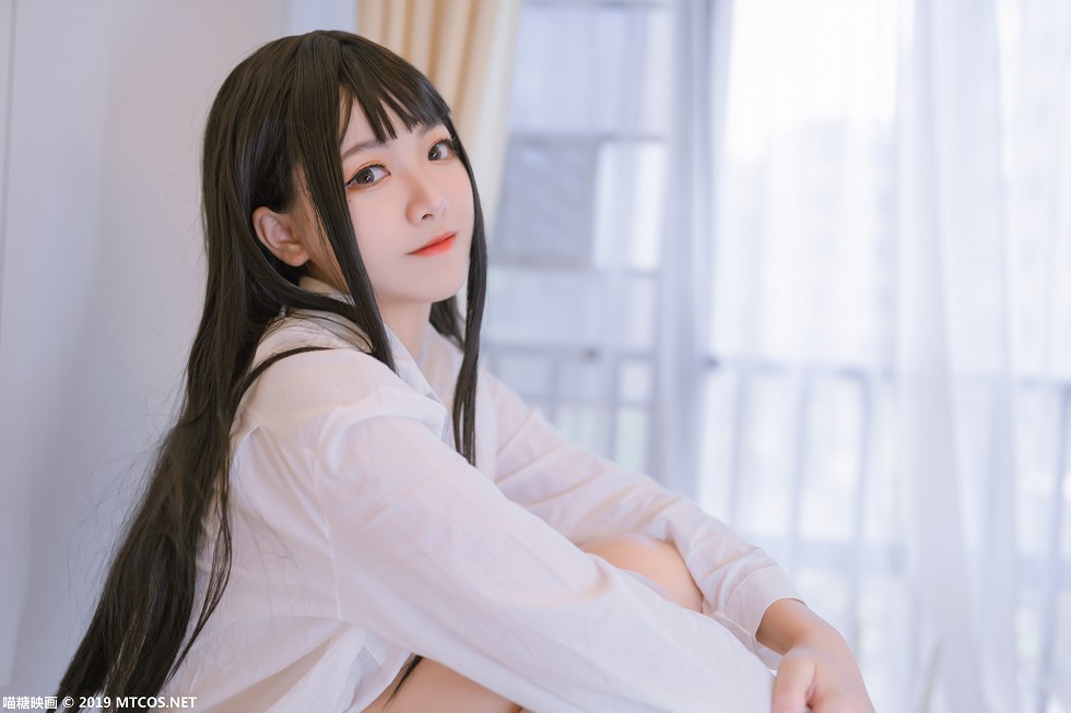 [喵糖映画]Vol.061_嫩模lovely呆玄私房性感男友白衬衣秀白嫩美腿迷人写真40P