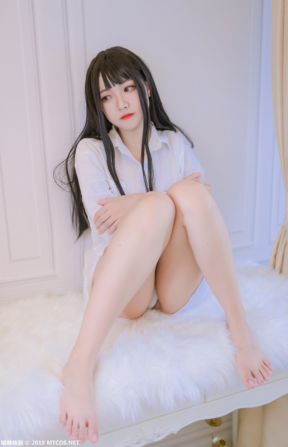 [喵糖映画]Vol.061_嫩模lovely呆玄私房性感男友白衬衣秀白嫩美腿迷人写真40P