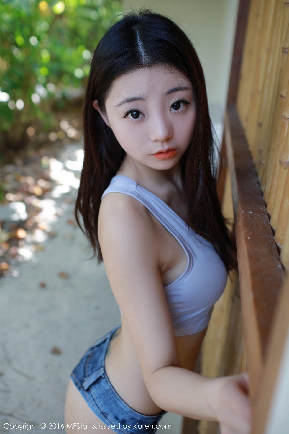 [MFStar模范学院]Vol.051_佘贝拉bella马尔代夫旅拍性感比基尼系列翘臀诱惑53P