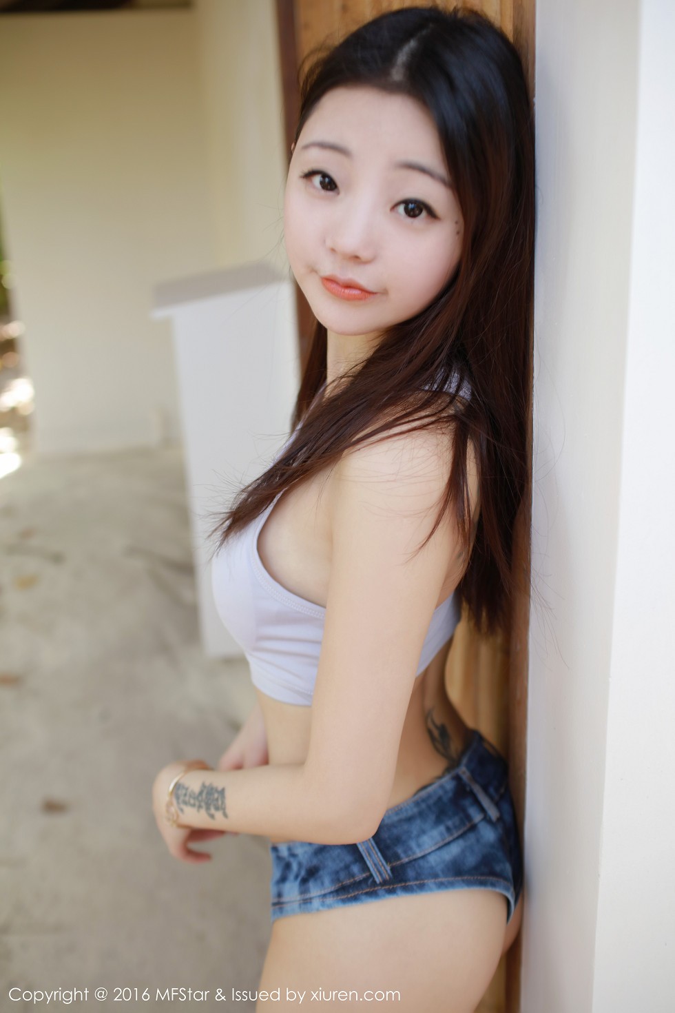 [MFStar模范学院]Vol.051_佘贝拉bella马尔代夫旅拍性感比基尼系列翘臀诱惑53P