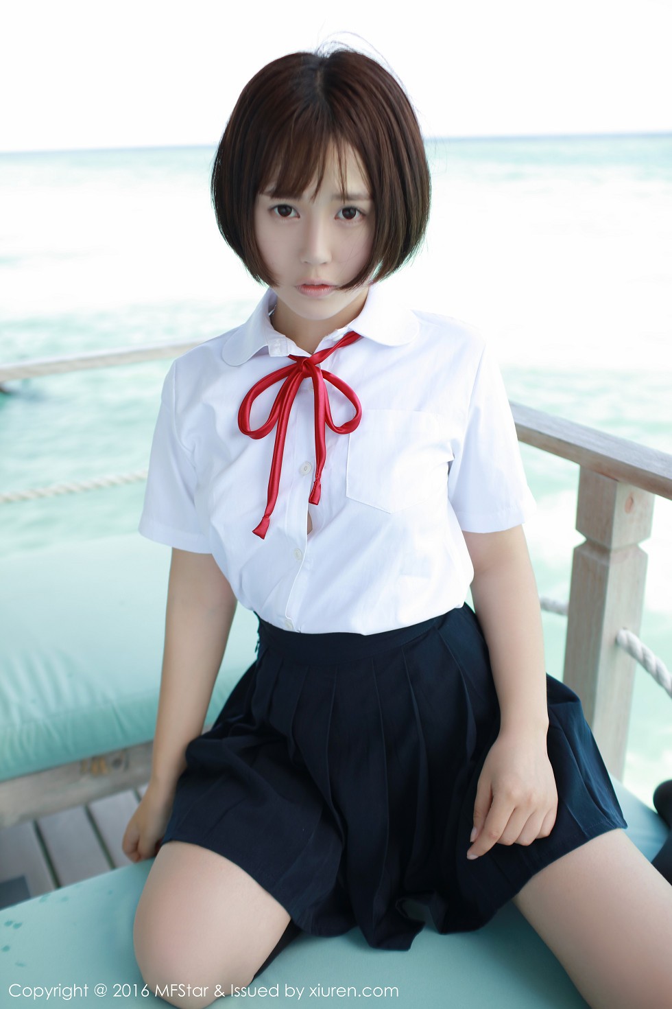[MFStar模范学院]Vol.057_Evelyn艾莉马尔代夫旅拍性感比基尼白嫩肌肤写真53P