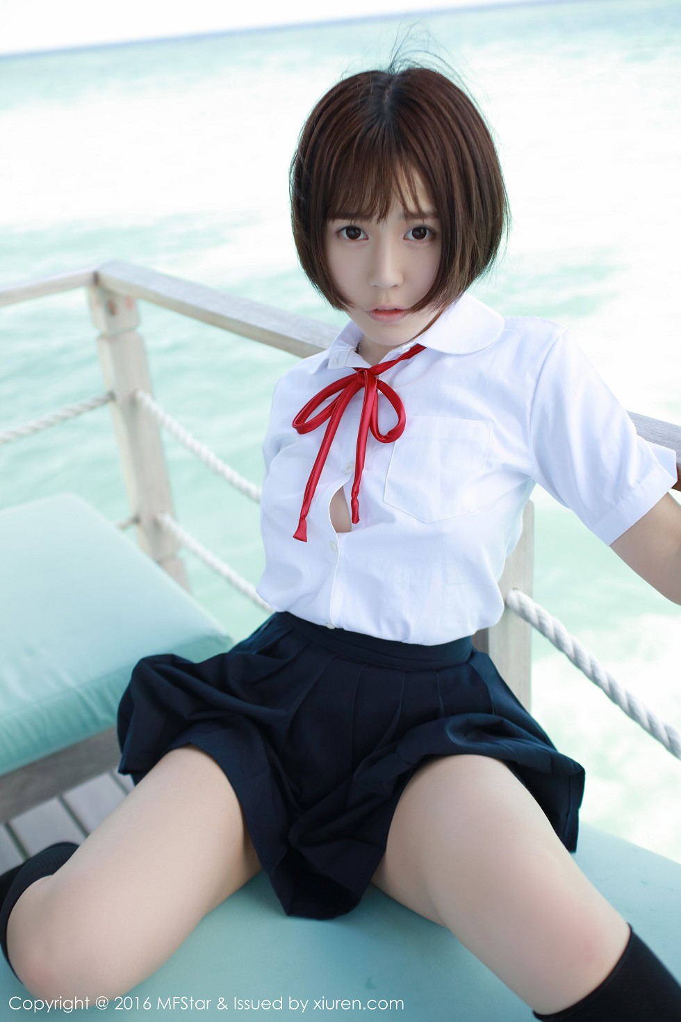 [MFStar模范学院]Vol.057_Evelyn艾莉马尔代夫旅拍性感比基尼白嫩肌肤写真53P