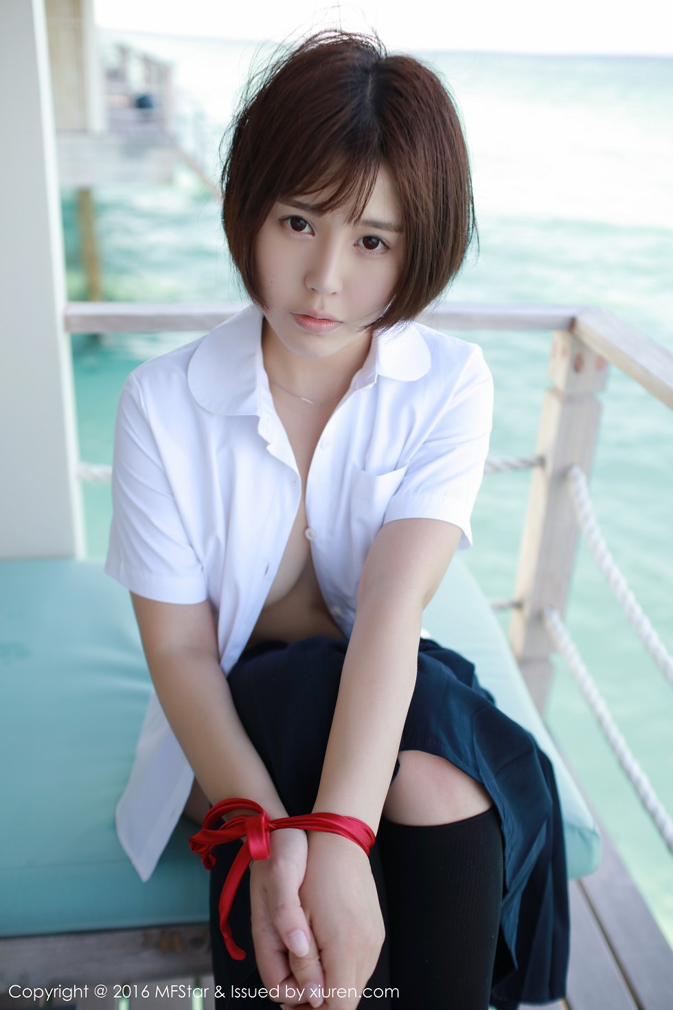 [MFStar模范学院]Vol.057_Evelyn艾莉马尔代夫旅拍性感比基尼白嫩肌肤写真53P