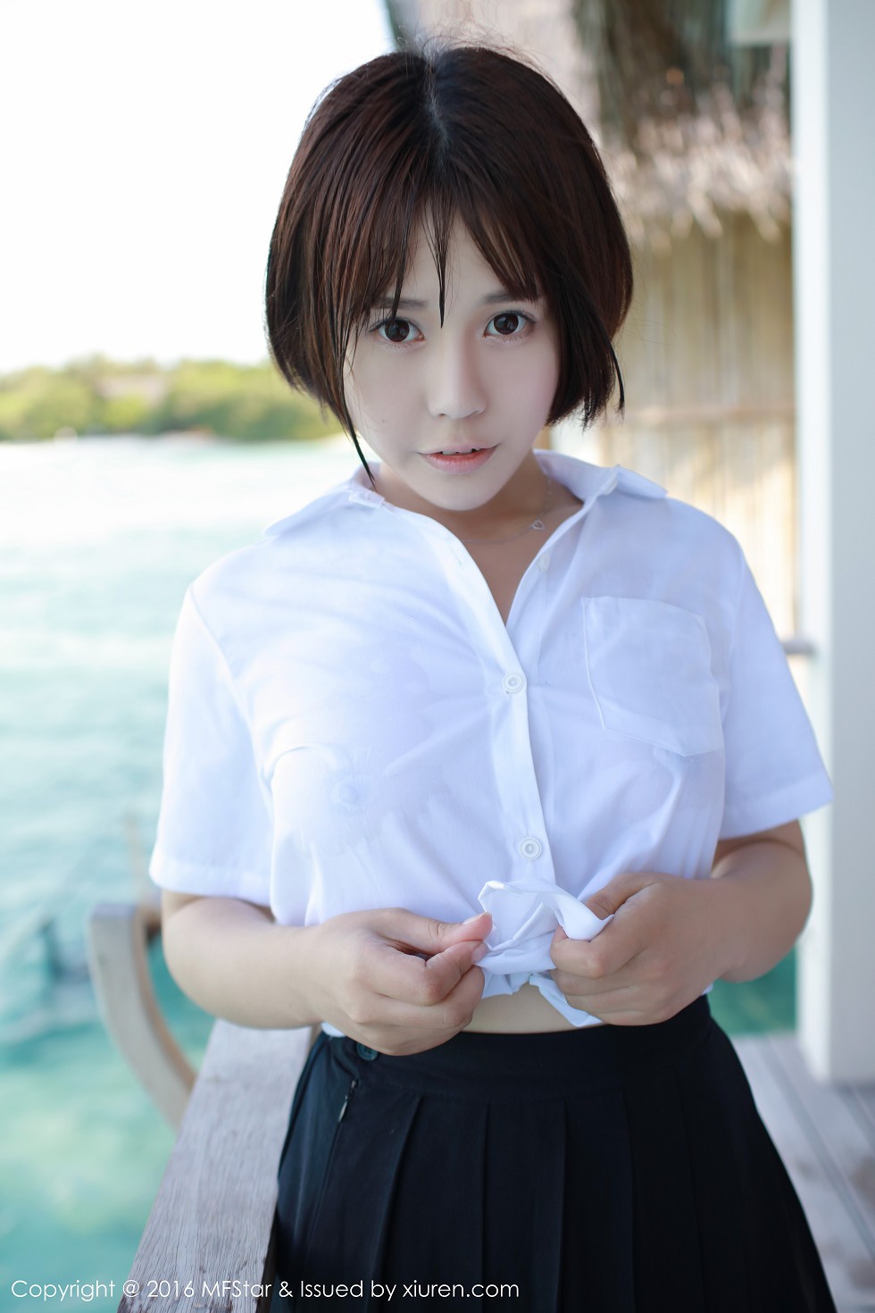 [MFStar模范学院]Vol.057_Evelyn艾莉马尔代夫旅拍性感比基尼白嫩肌肤写真53P