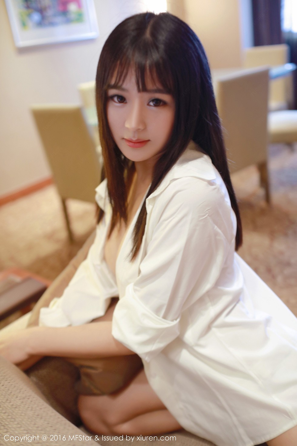 [MFStar模范学院]Vol.064_甜美女生思淇Sukiiii白嫩肌肤诱惑美乳前凸后翘写真52P