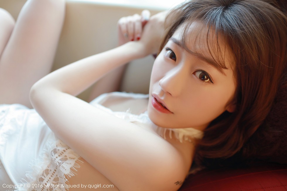 [MFStar模范学院]Vol.066_嫩模陈思雨Mango居家私房内衣诱人美乳性感翘臀写真50P