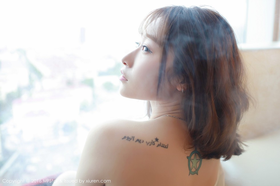 [MFStar模范学院]Vol.066_嫩模陈思雨Mango居家私房内衣诱人美乳性感翘臀写真50P