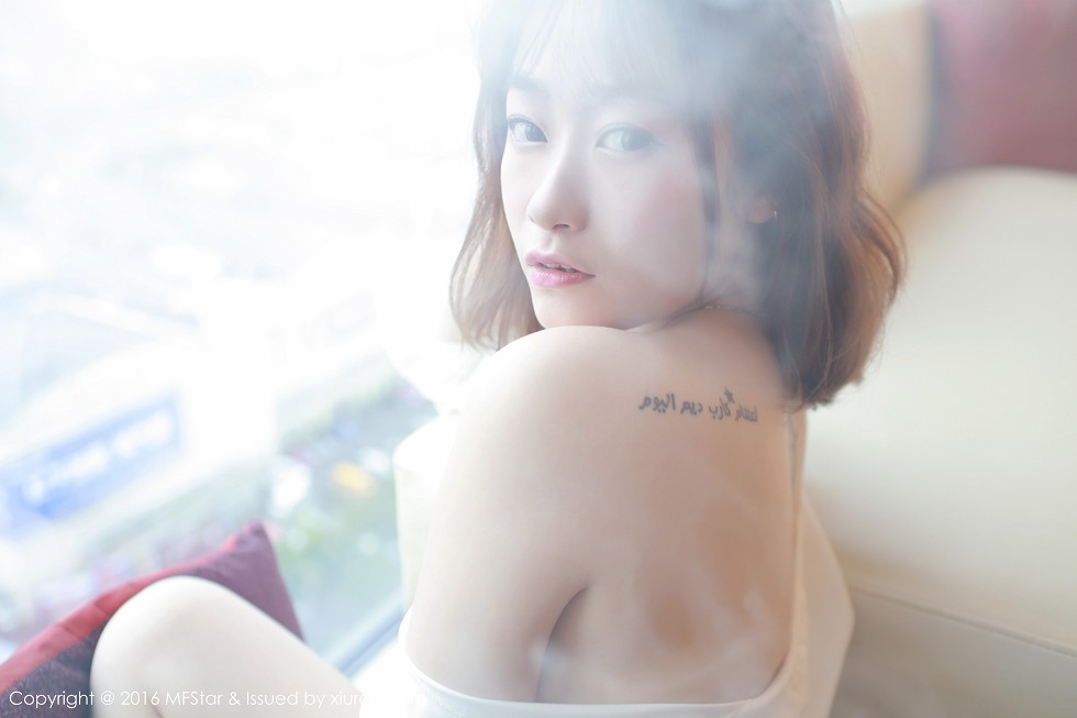 [MFStar模范学院]Vol.066_嫩模陈思雨Mango居家私房内衣诱人美乳性感翘臀写真50P