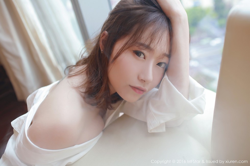 [MFStar模范学院]Vol.066_嫩模陈思雨Mango居家私房内衣诱人美乳性感翘臀写真50P