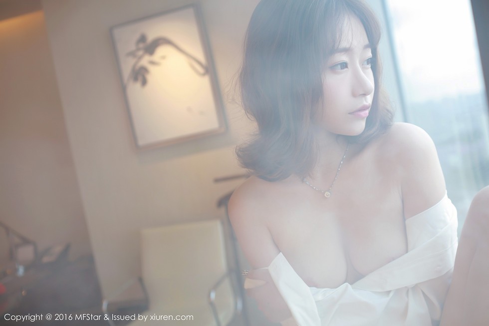 [MFStar模范学院]Vol.066_嫩模陈思雨Mango居家私房内衣诱人美乳性感翘臀写真50P