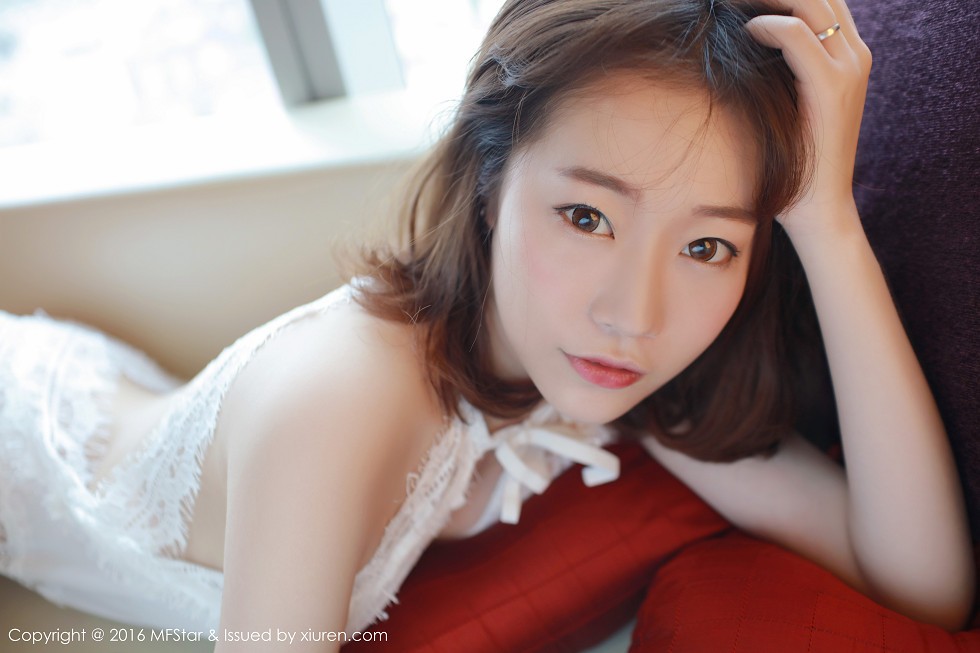 [MFStar模范学院]Vol.066_嫩模陈思雨Mango居家私房内衣诱人美乳性感翘臀写真50P