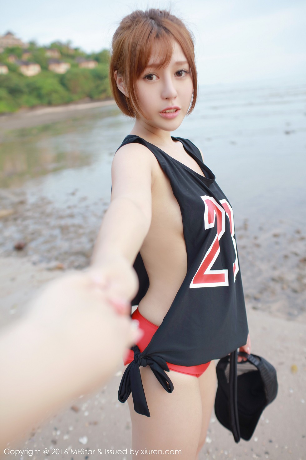 [MFStar模范学院]Vol.067_嫩模Evelyn艾莉心愿旅拍性感内衣蕾丝网袜诱惑写真50P
