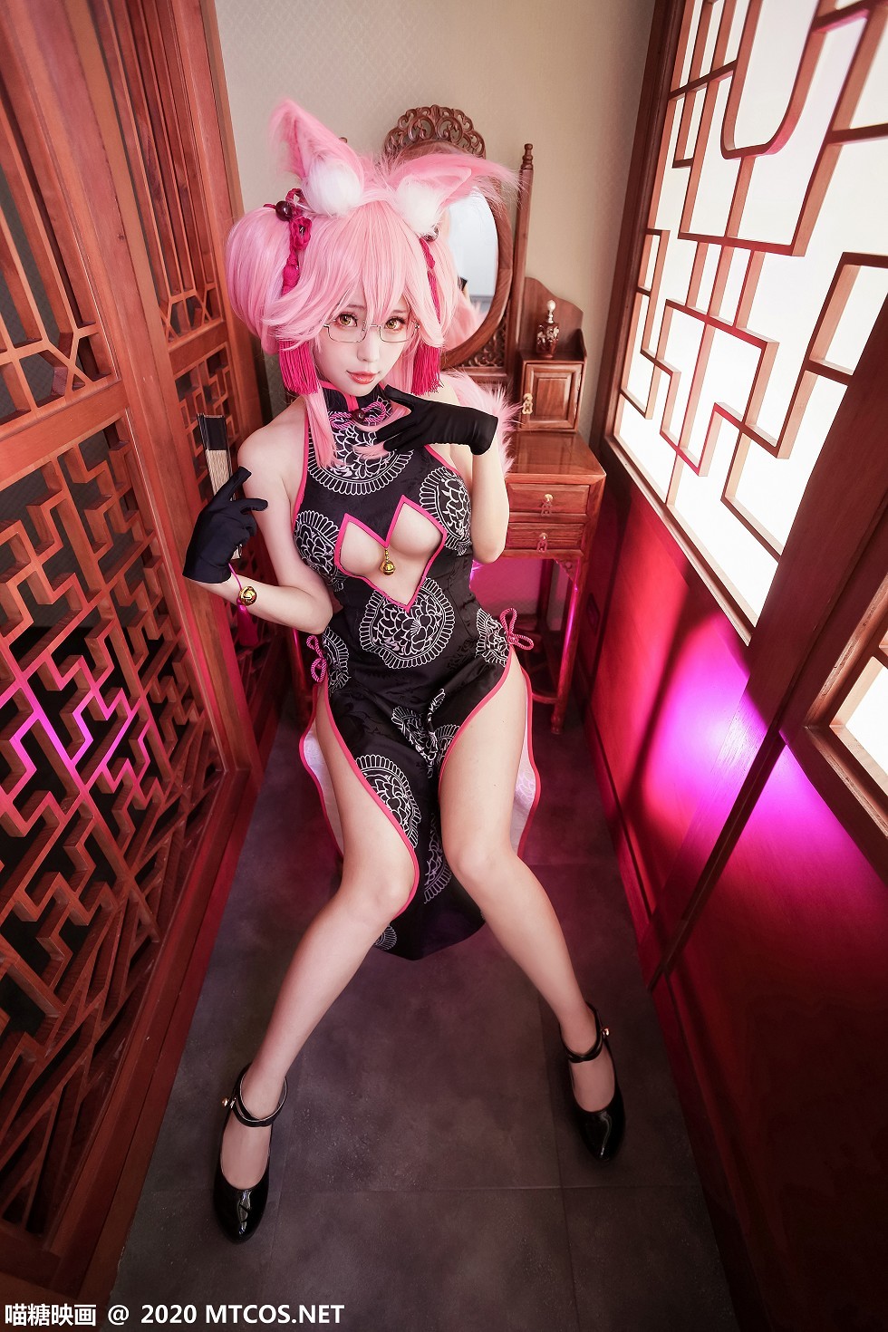 [喵糖映画]HML.024_玉藻狐旗袍美女私房高开秀白嫩肌肤开胸露豪乳撩人诱惑写真33P