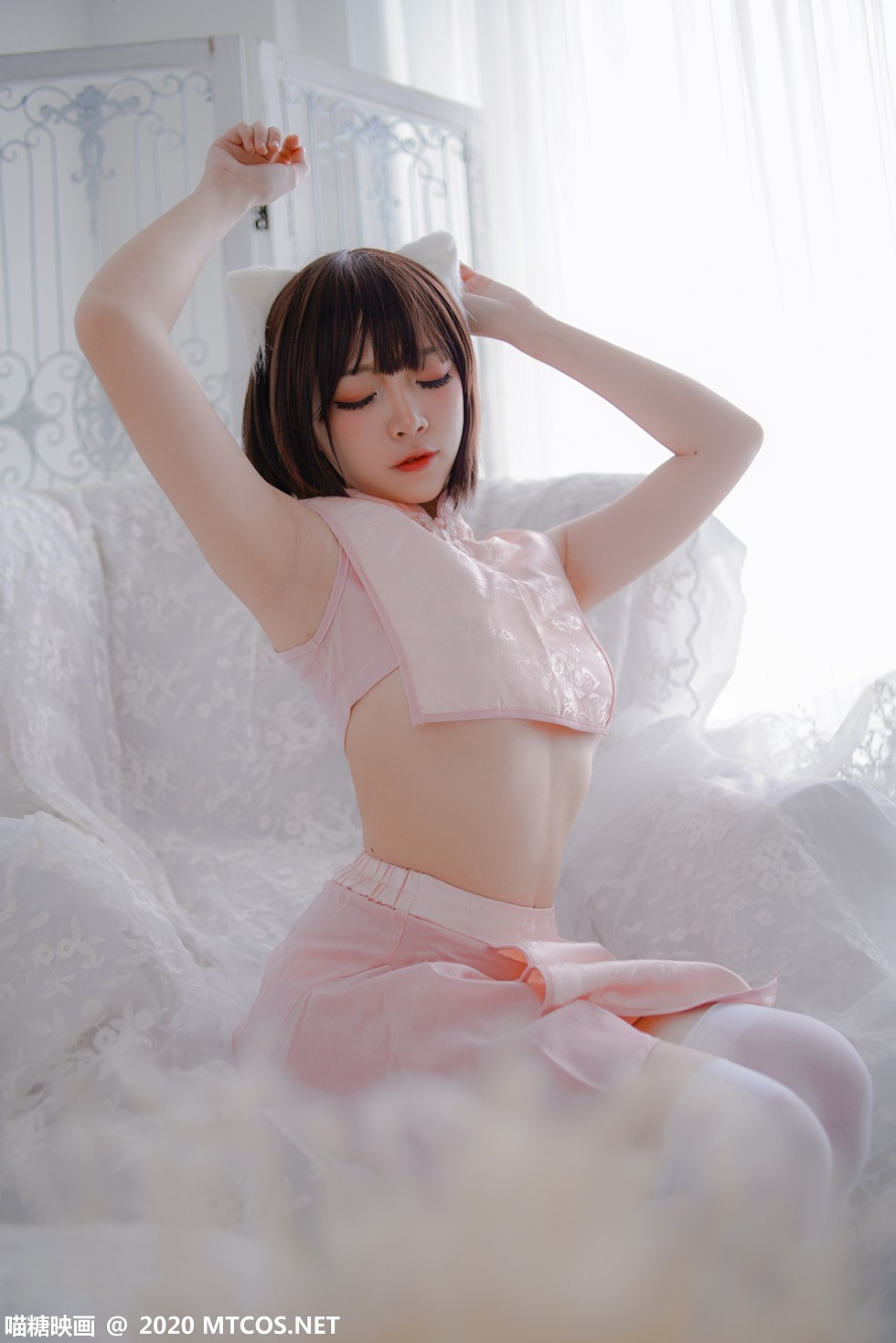 [喵糖映画]HML.026_粉系旗袍美女私房猫女郎COS装扮性感白丝袜秀美腿诱惑写真21P