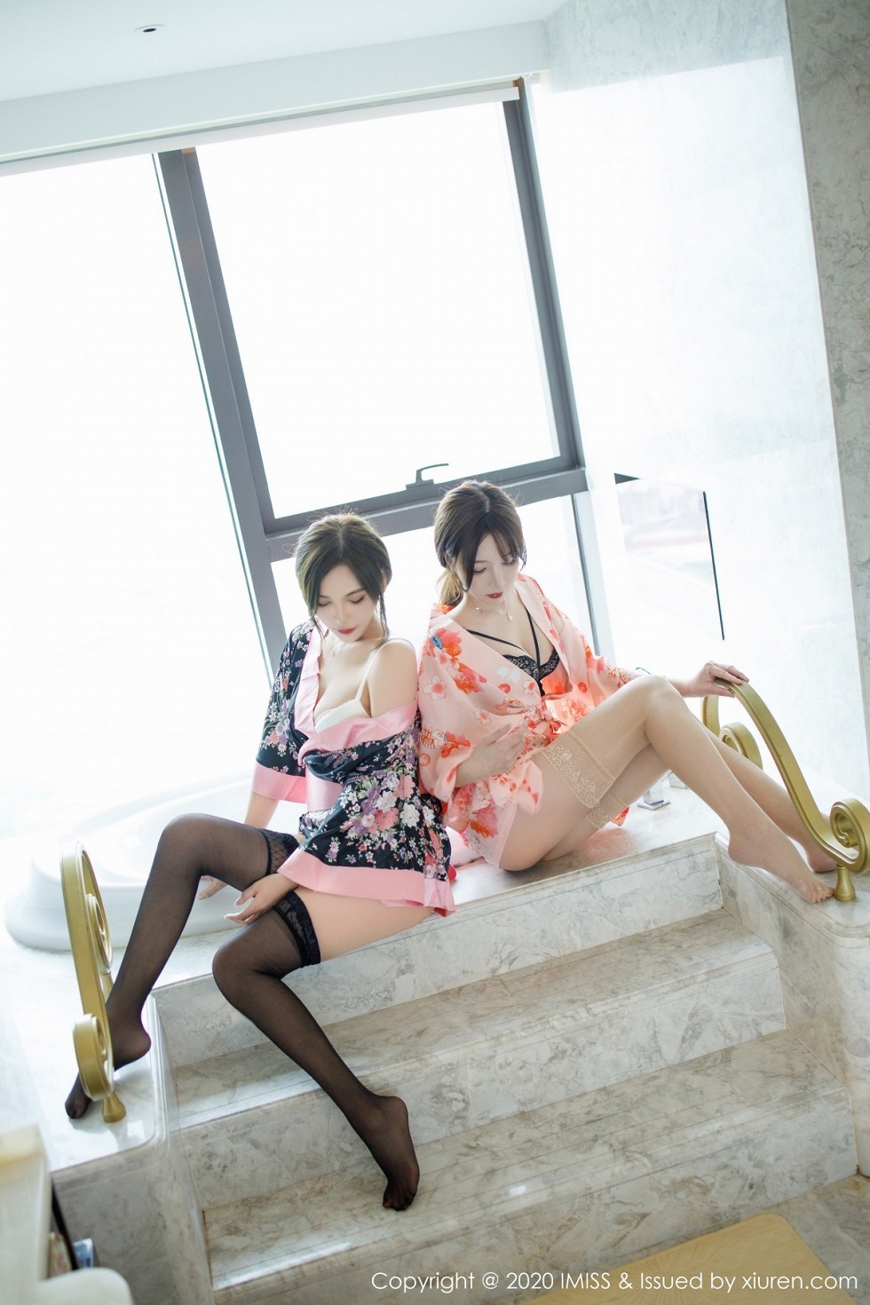 [IMISS爱蜜社]Vol.493_丽质模特Lavinia肉肉＆LindaLinda私房性感内衣完美诱惑写真73P