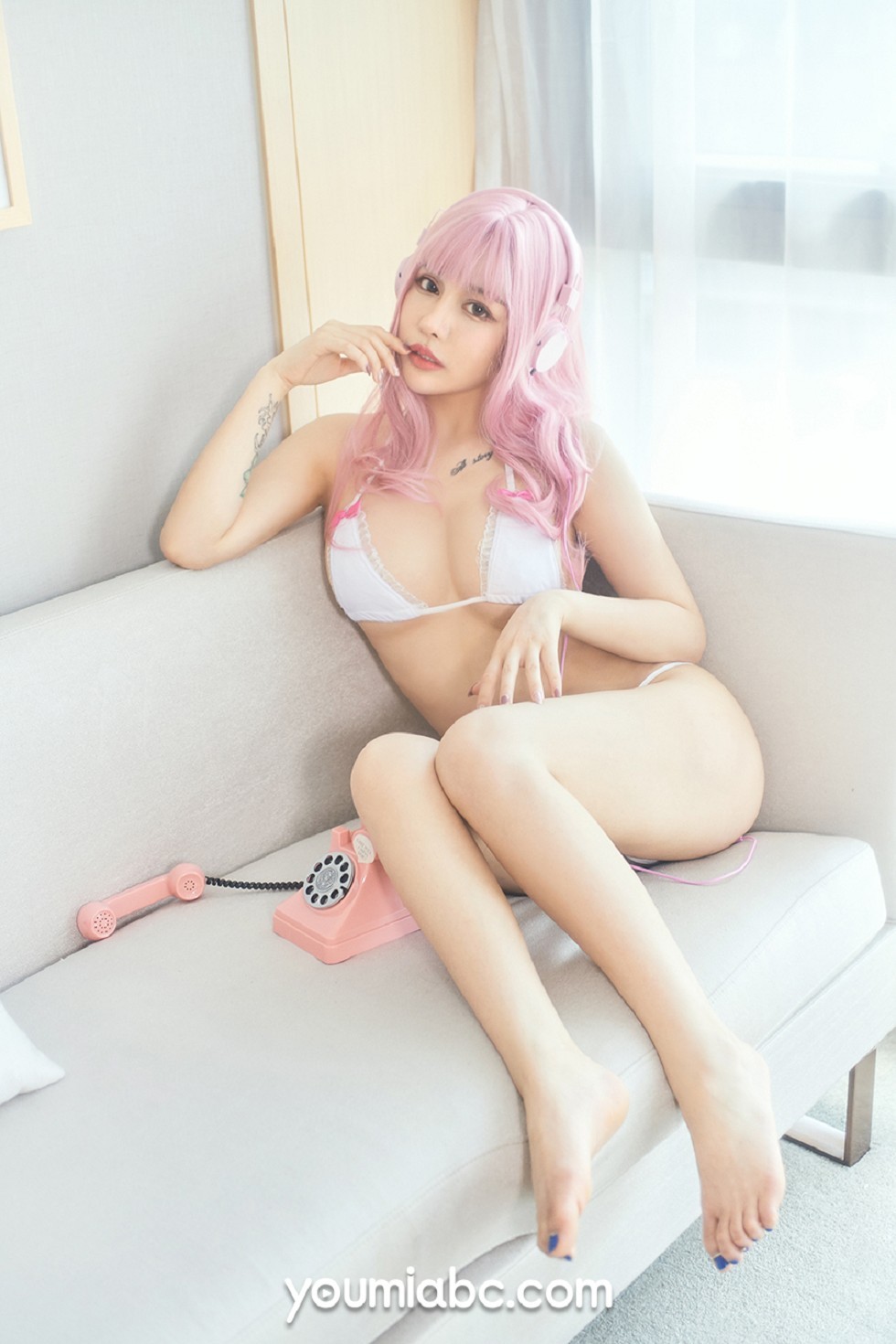 [YouMi尤蜜]Vol.287_嫩模可可私房性感白色比基尼+短裙黑丝网袜秀完美身材诱惑写真41P