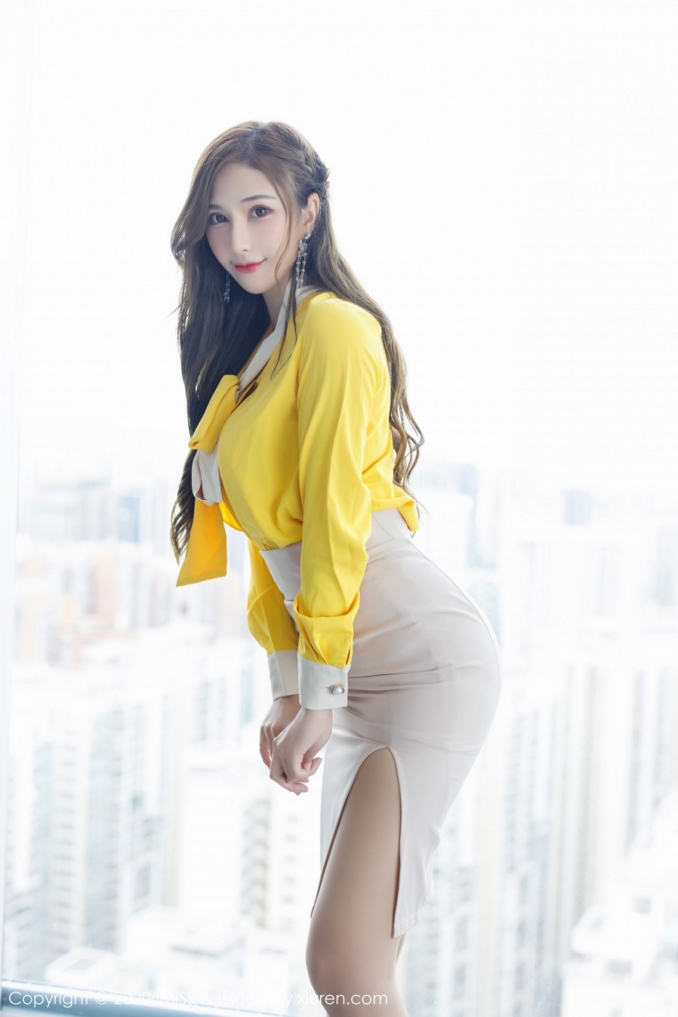 [IMISS爱蜜社]Vol.494_女神Lavinia肉私房性感内衣配肉丝裤袜秀完美身材诱惑写真53P