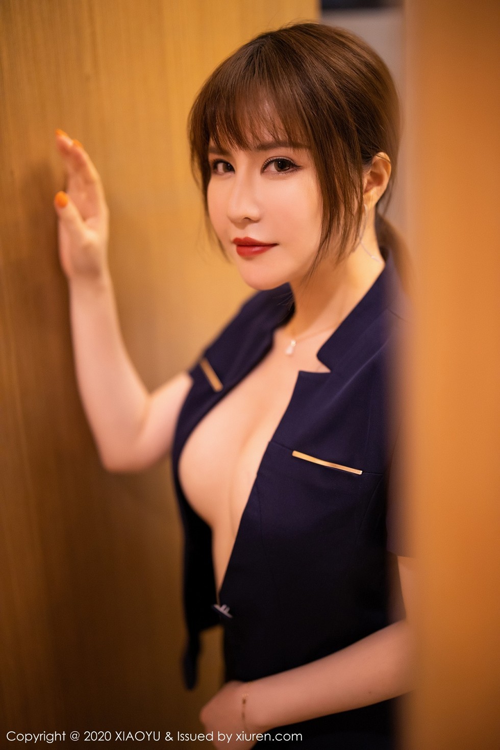 [XiaoYu画语界]Vol.350_嫩模夏小雅私房职业制服配无内黑丝裤袜秀翘臀美腿诱惑写真66P