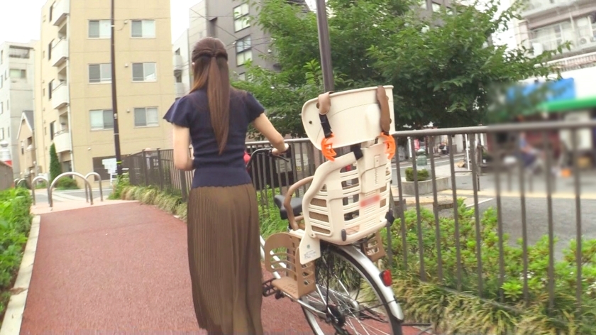 [300MAAN-043]ひとみ 女子大生