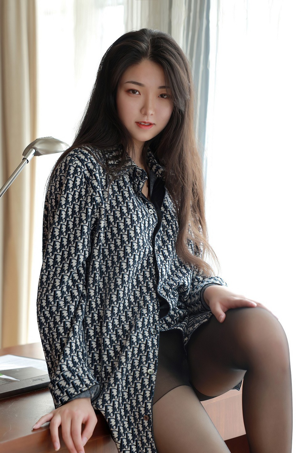 [MFStar模范学院]Vol.374_嫩模Laura苏雨彤格子衬衫秀性感内衣无内黑丝裤袜诱惑写真52P