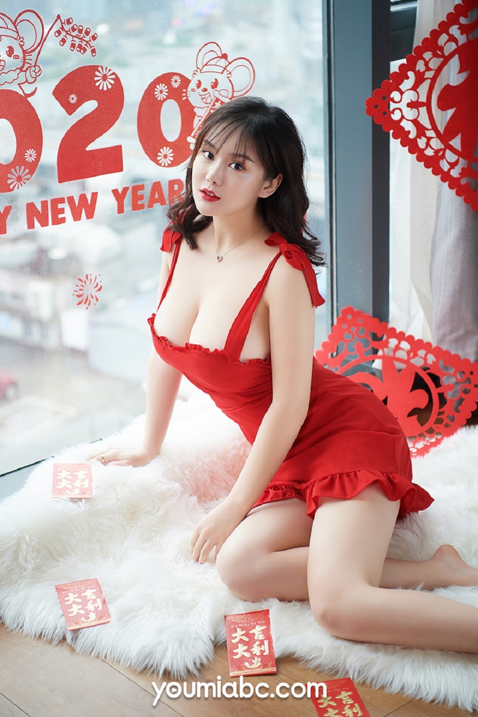 [YouMi尤蜜]Vol.306_嫩模易阳私房性感新春福利红色内衣秀傲人豪乳惹火诱惑写真33P