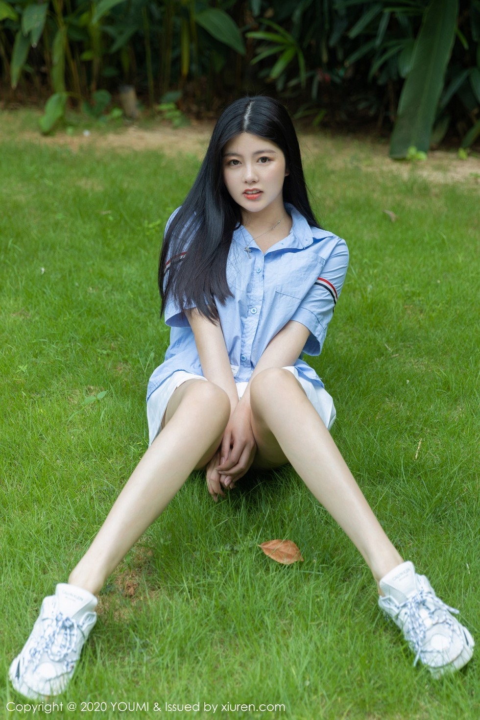 [YouMi尤蜜荟]Vol.513_女神娜露Selena三亚旅拍清纯校园风半脱露完美身材诱惑写真63P