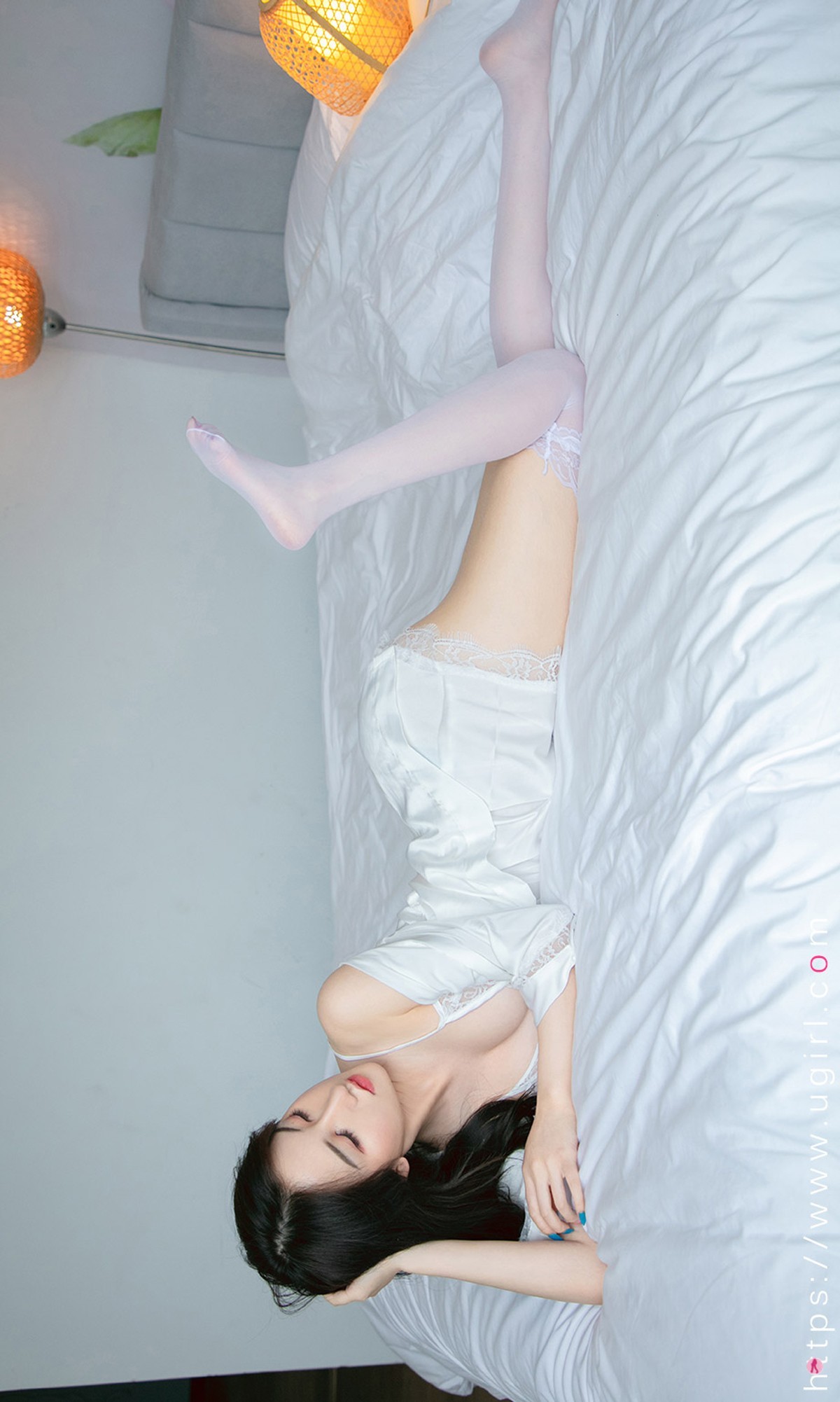 [Ugirls爱尤物]No.1914_嫩模悠悠私房性感情趣内衣配白色蕾丝袜秀火辣身材诱惑写真35P