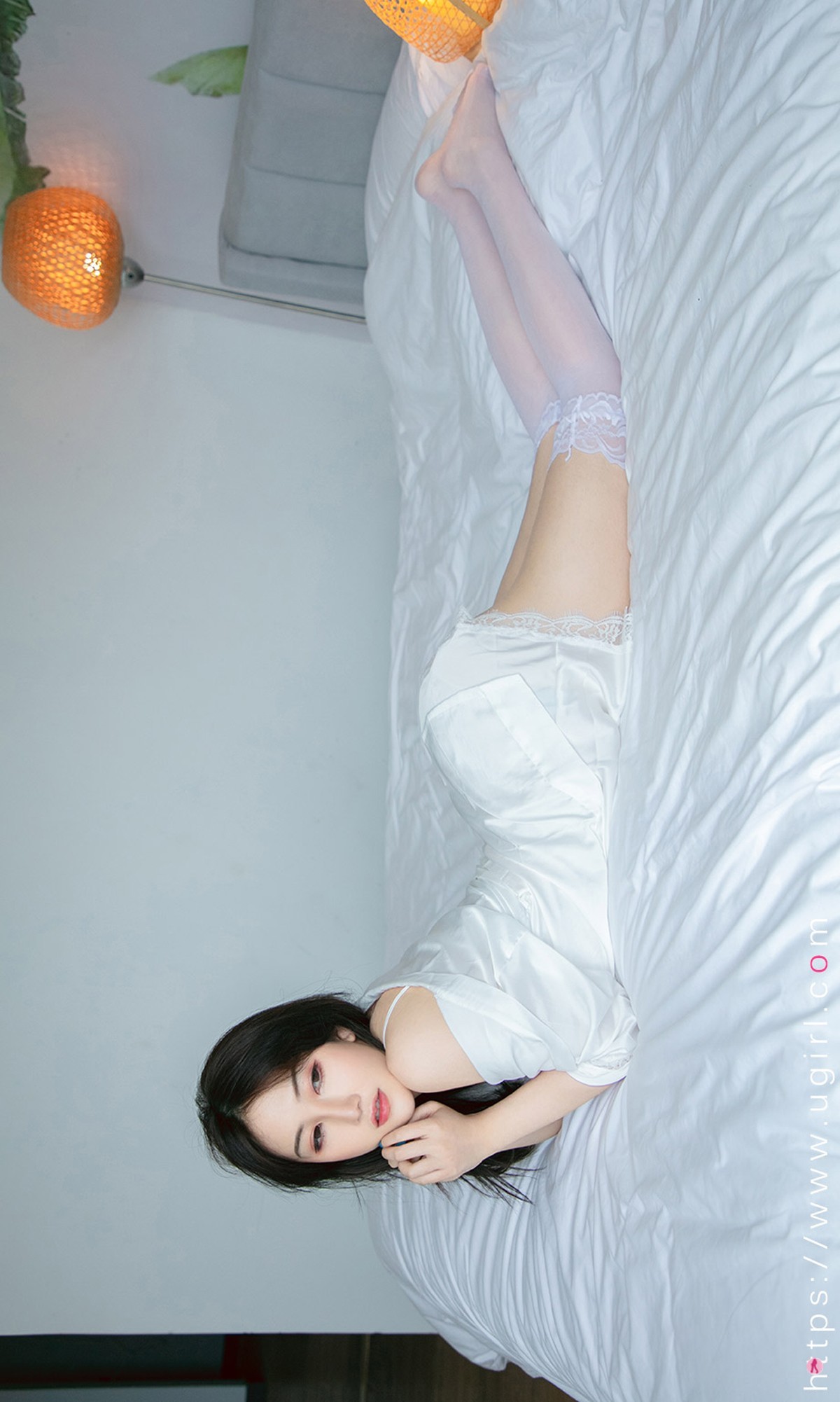 [Ugirls爱尤物]No.1914_嫩模悠悠私房性感情趣内衣配白色蕾丝袜秀火辣身材诱惑写真35P