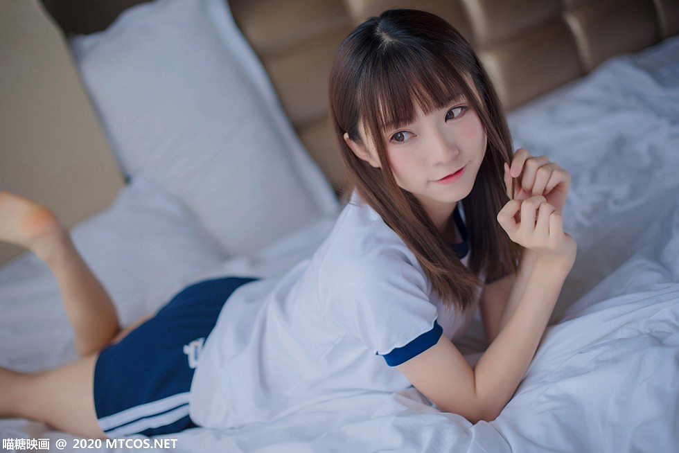 [喵糖映画]Vol.222_清纯学妹私房床上清凉体操服秀白嫩美腿靓丽迷人写真47P