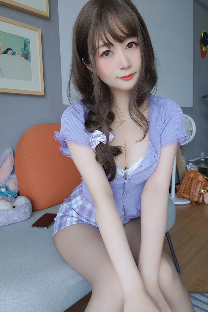 邻家小妹白银八一奶味酥胸灰丝勾魂(图31)