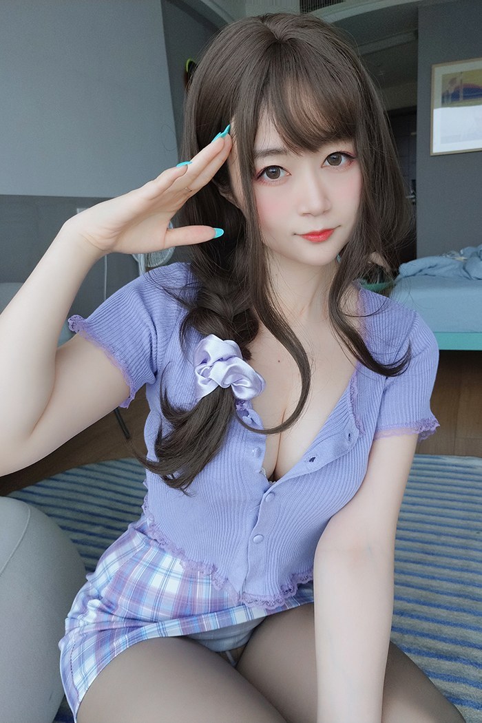 邻家小妹白银八一奶味酥胸灰丝勾魂(图7)