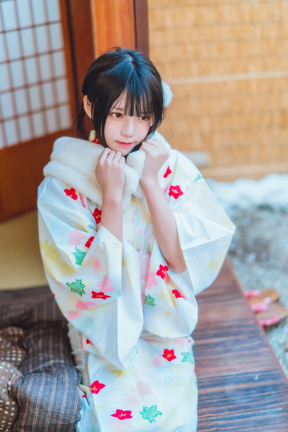 [喵糖映画]Vol.234_花色和服美少女户外红色枫叶下更显清爽迷人写真25P