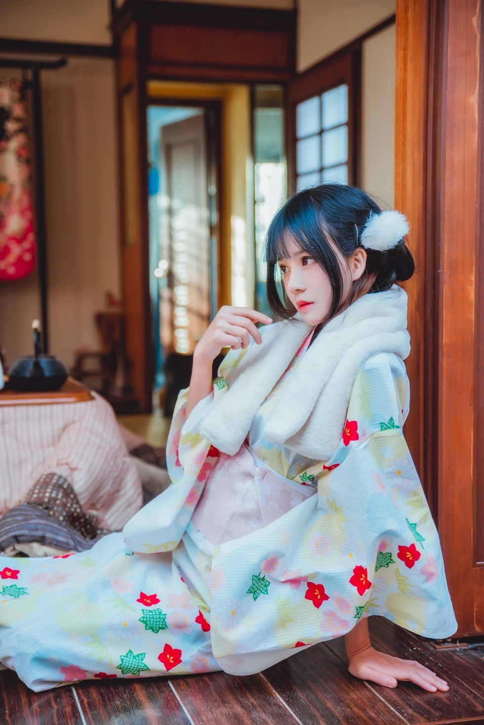[喵糖映画]Vol.234_花色和服美少女户外红色枫叶下更显清爽迷人写真25P