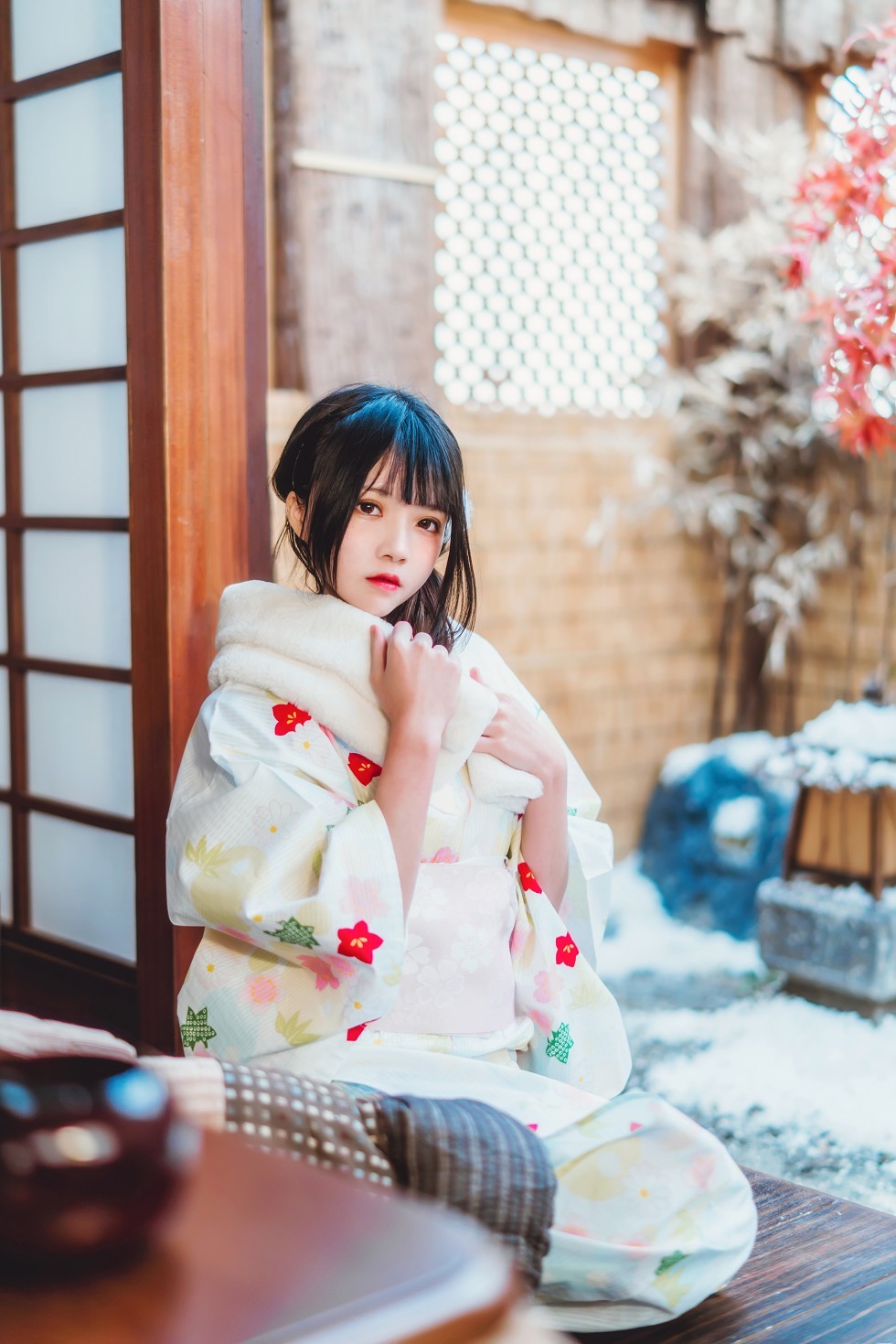 [喵糖映画]Vol.234_花色和服美少女户外红色枫叶下更显清爽迷人写真25P