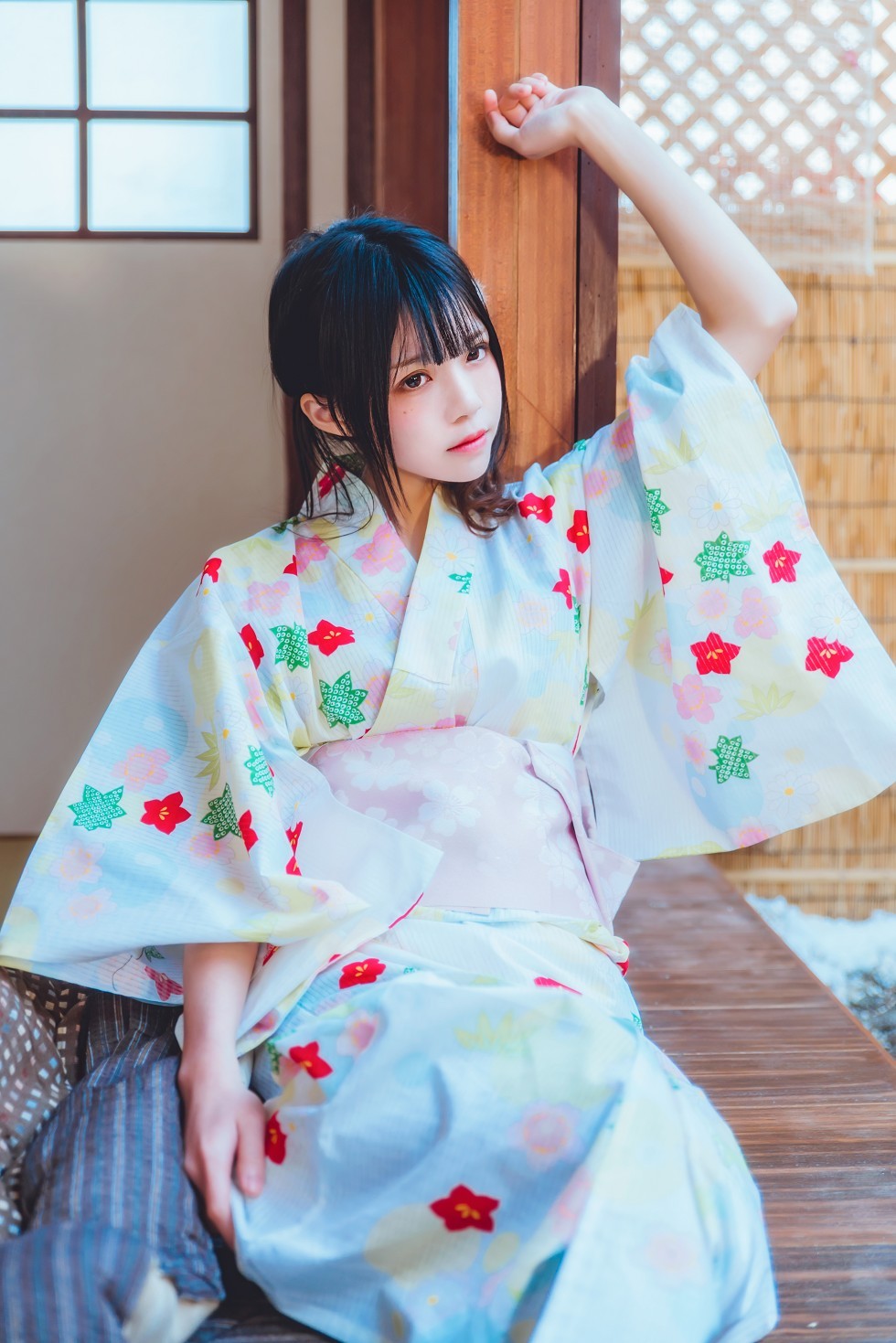 [喵糖映画]Vol.234_花色和服美少女户外红色枫叶下更显清爽迷人写真25P