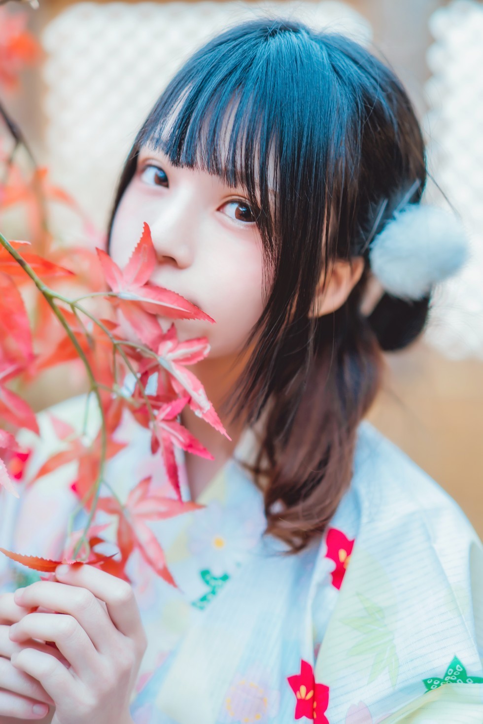 [喵糖映画]Vol.234_花色和服美少女户外红色枫叶下更显清爽迷人写真25P
